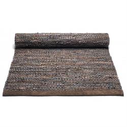 Rug solid læder tæppe i mocca i 200 x 300 cm.